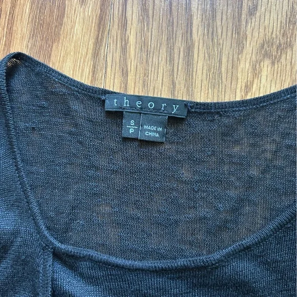 Women’s Theory Black Sheer Sleeveless Top/Blouse. Sz Small - Picture 2 of 8